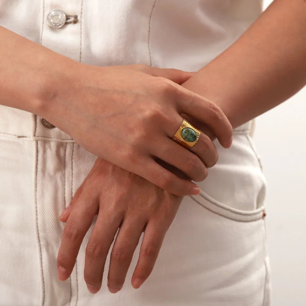 Ethnic Elegance Oval Turquoise Ring - GlamoROZ