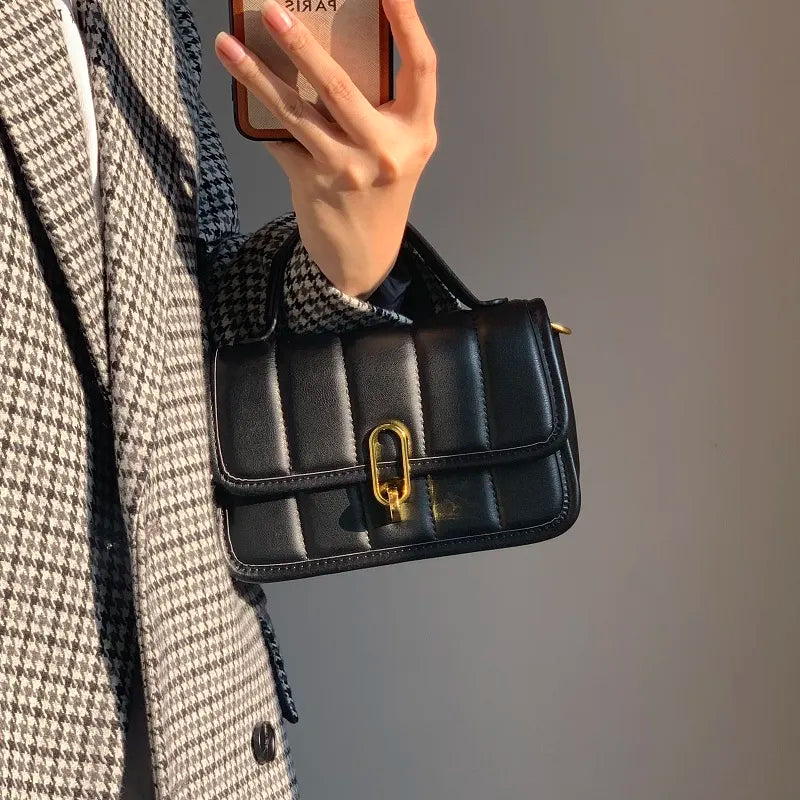 Solo Chic Shoulder Bag - GlamoROZ