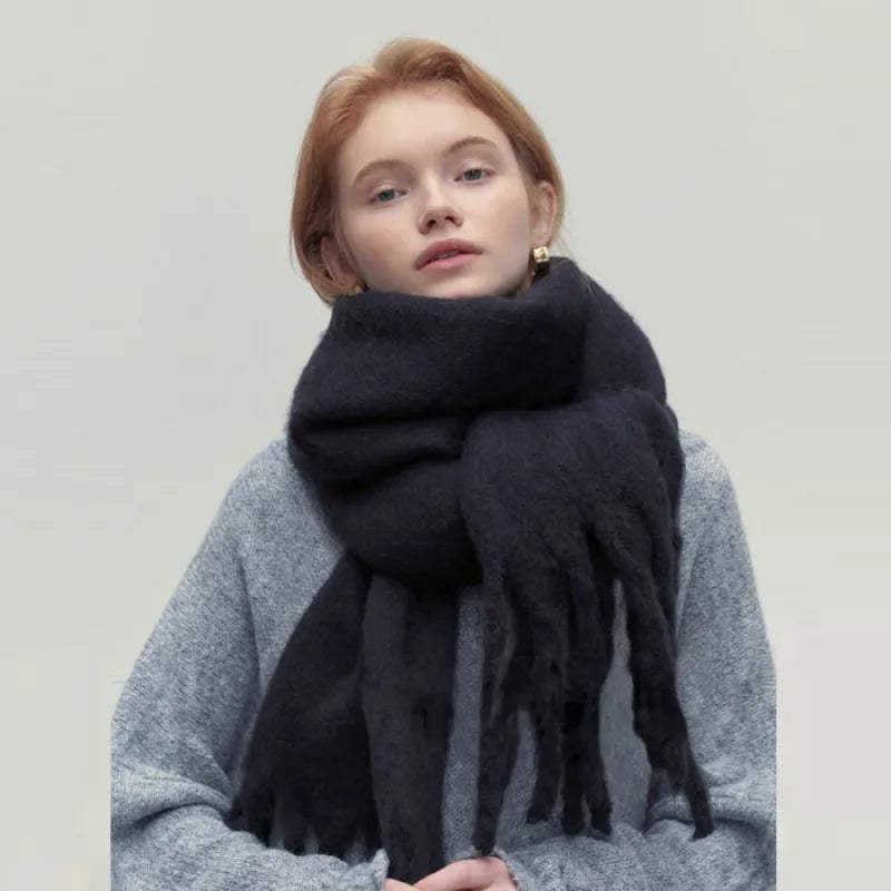 Luxurious Winter Tassel Shawl - GlamoROZ