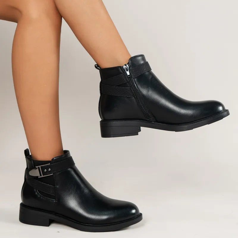 Noir Buckle Chelsea Ankle Boots - GlamoROZ
