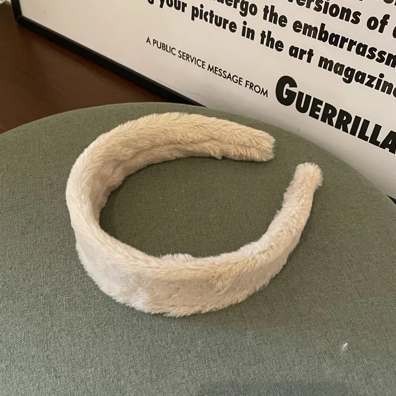 Plush Elegance Headband - GlamoROZ