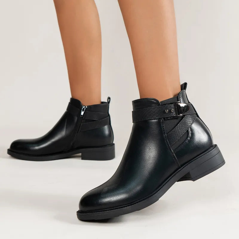 Noir Buckle Chelsea Ankle Boots - GlamoROZ