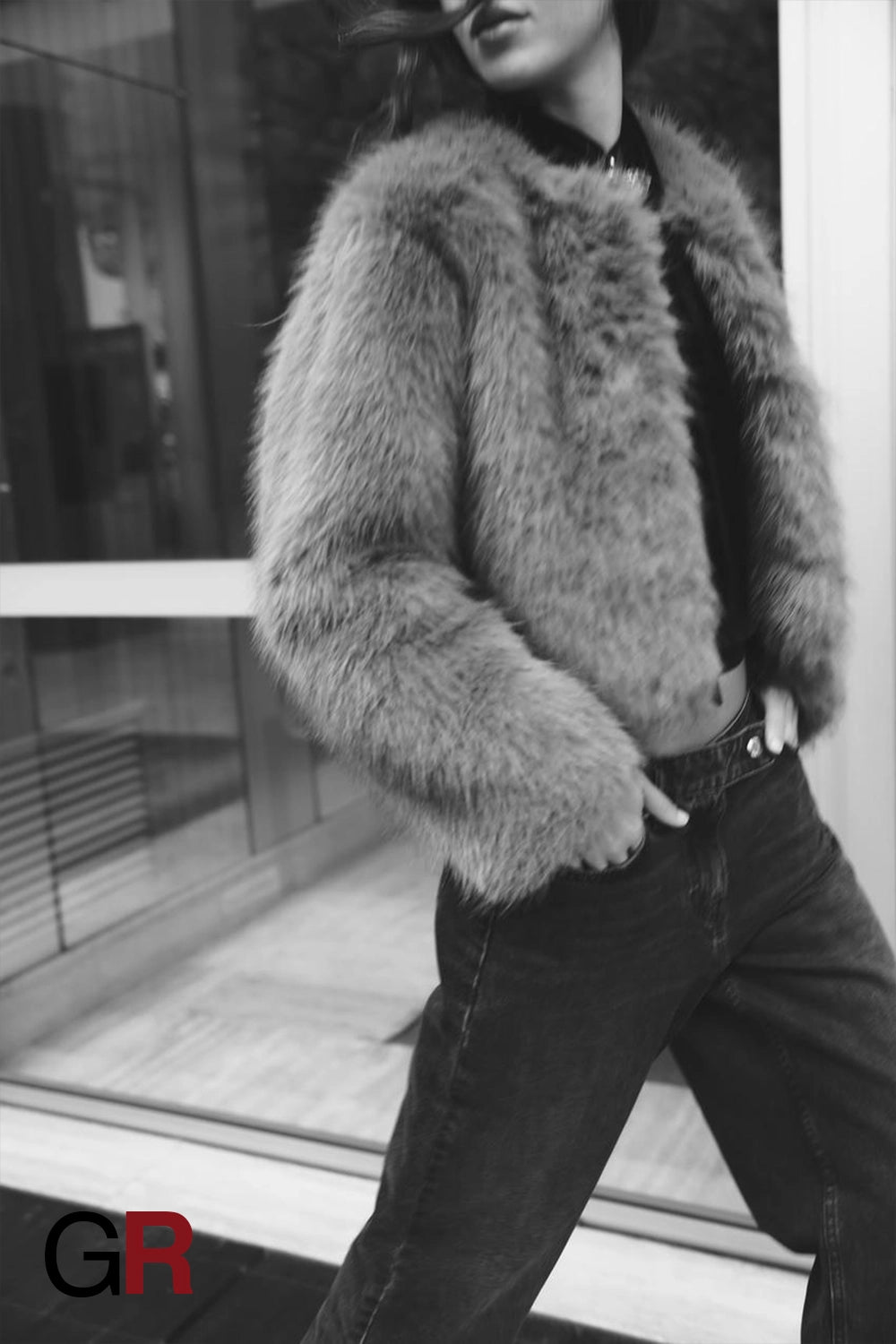 Chic Elegance Furry Single-Breasted Coat - GlamoROZ