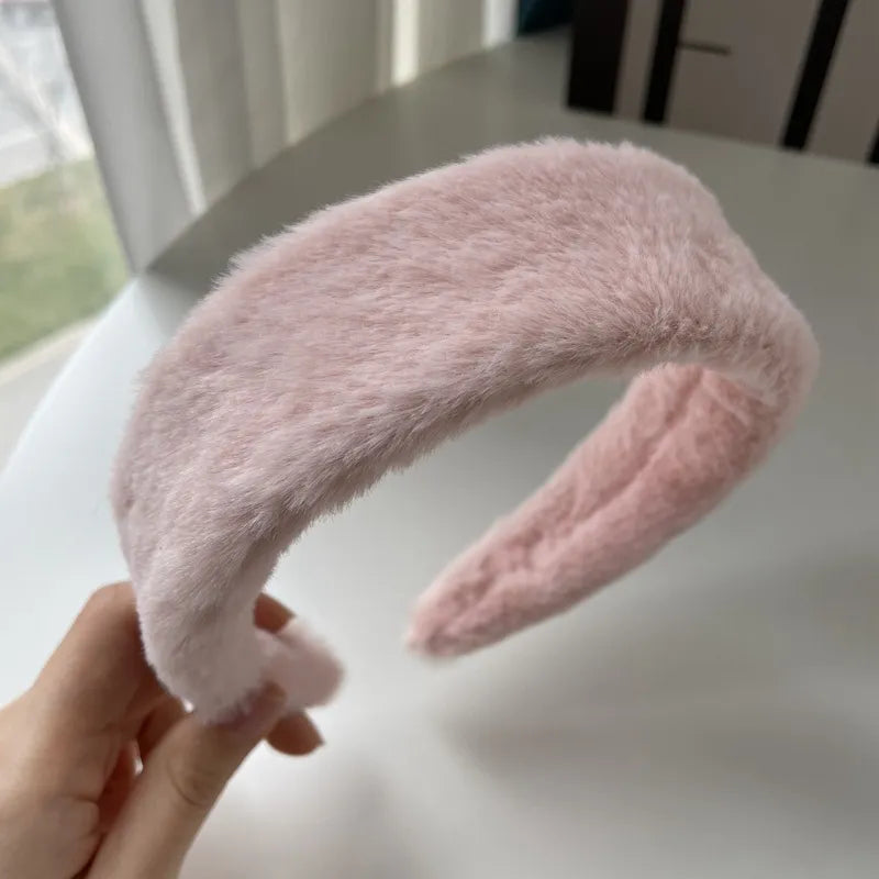 Plush Elegance Headband - GlamoROZ