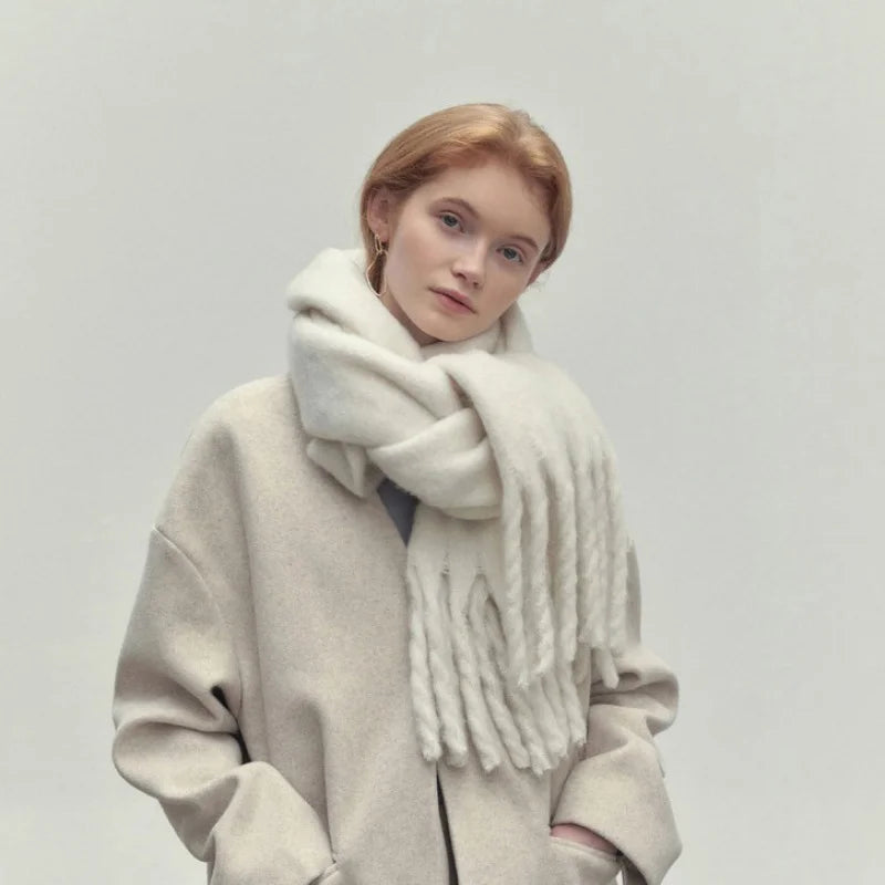 Luxurious Winter Tassel Shawl - GlamoROZ
