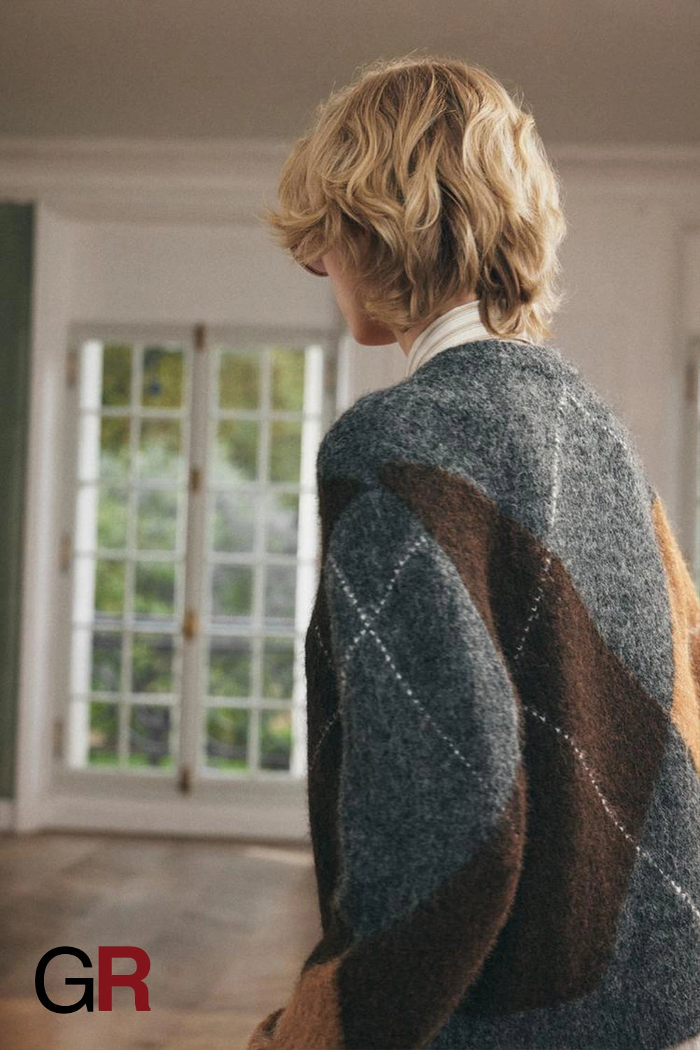 Diamond-Pattern Round Neck Casual Sweater - GlamoROZ