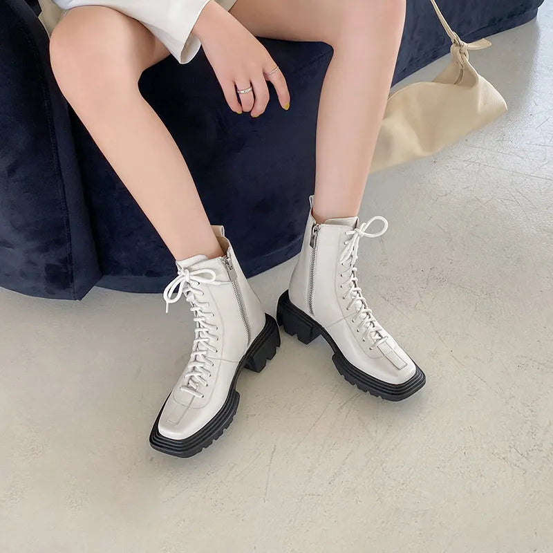 Chic Retro Short Boots with French Flair - GlamoROZ