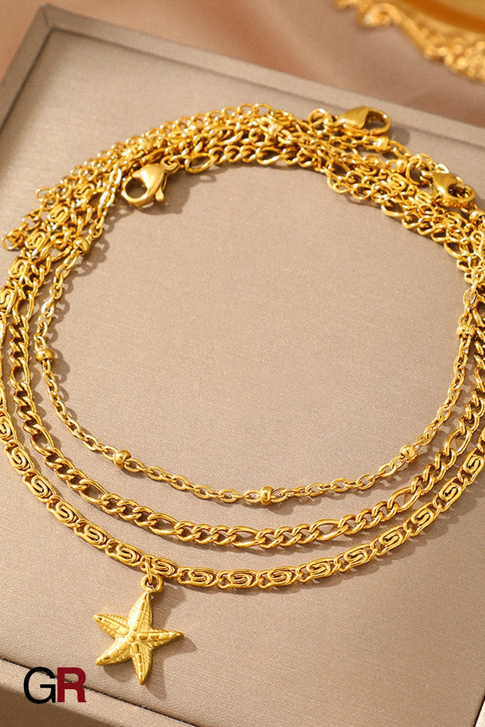 Golden Mare Layered Star Anklet