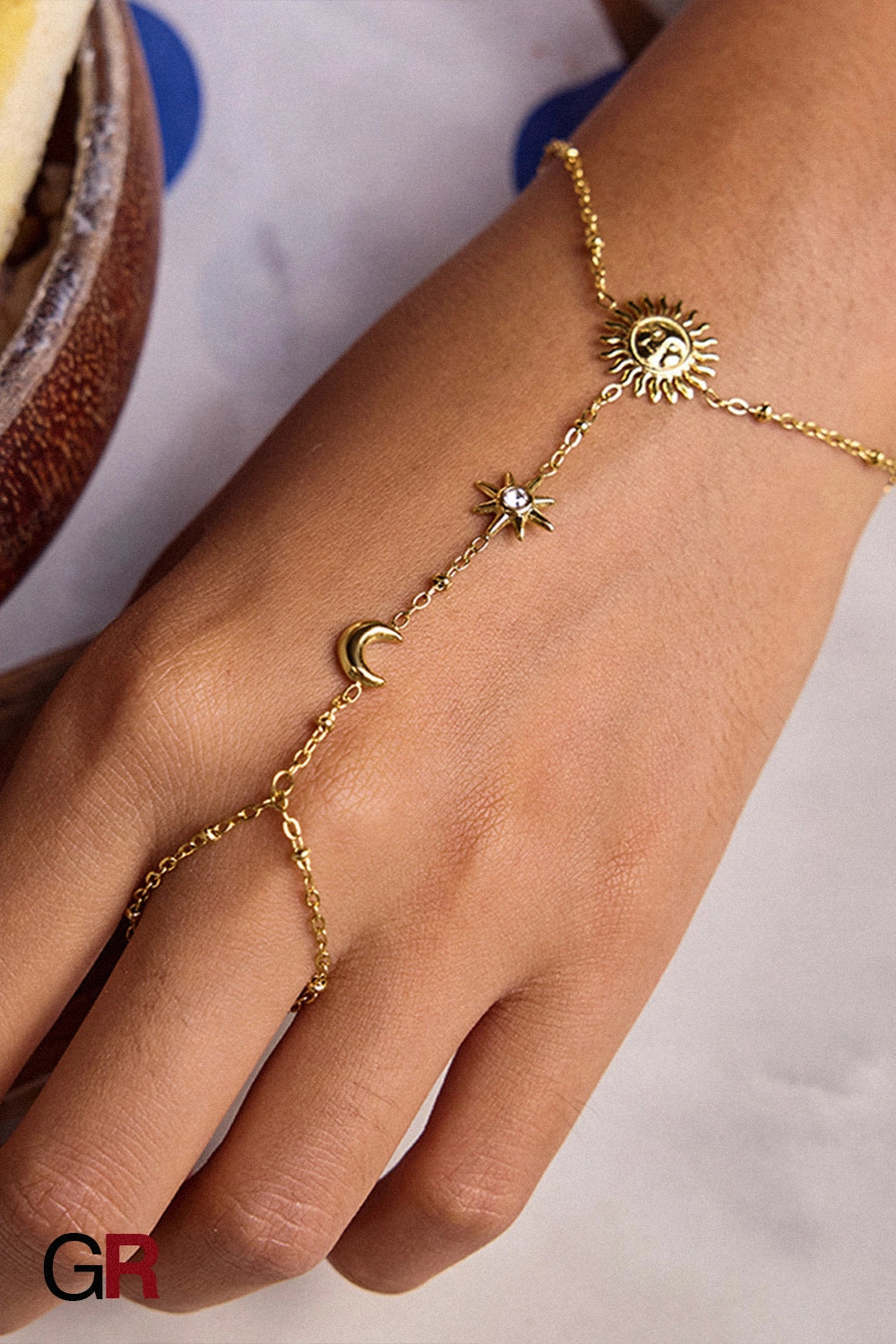 Soluna Hand Chain