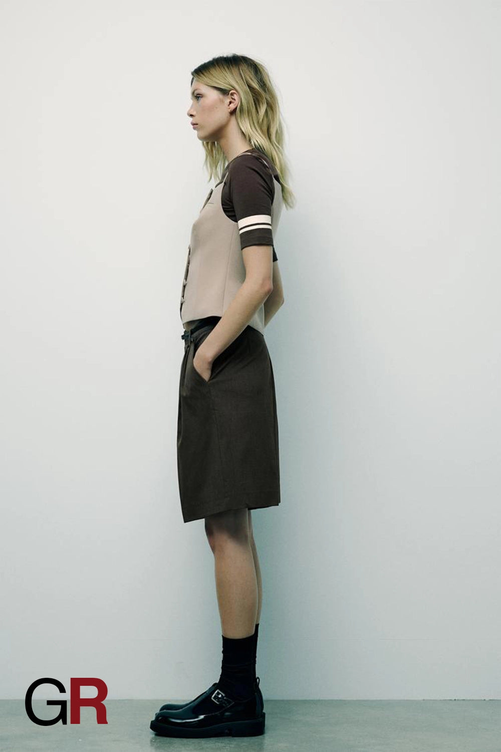 Chic French-Inspired Slim-Fit Breasted Sling Top - GlamoROZ