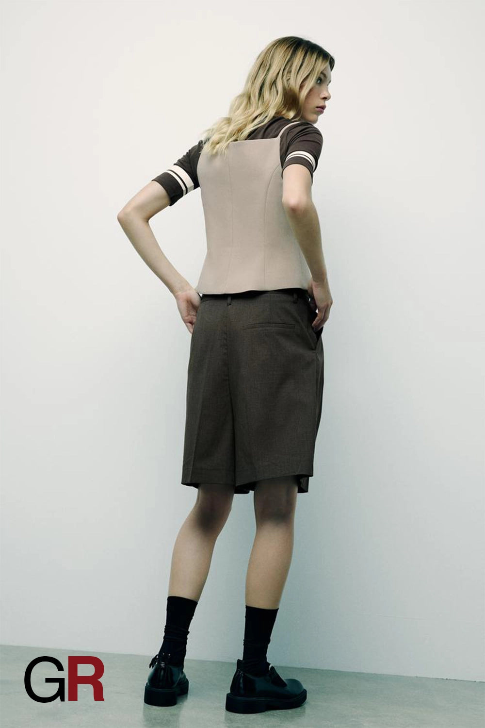 Chic French-Inspired Slim-Fit Breasted Sling Top - GlamoROZ