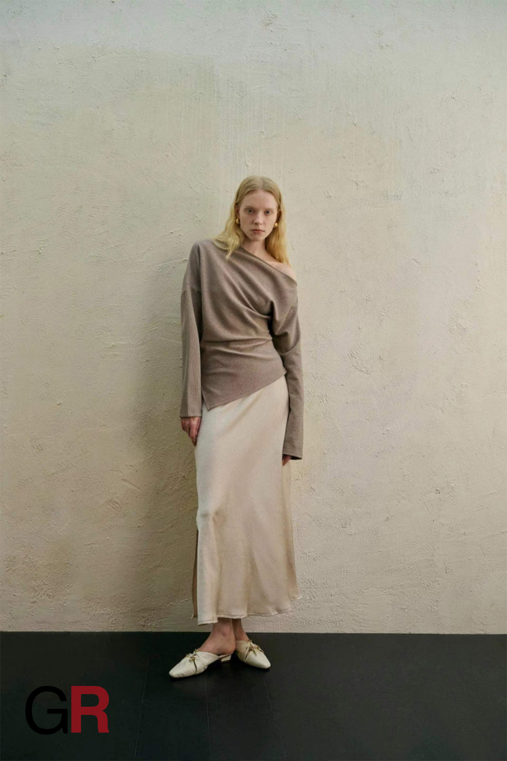 Velour Grace Slant Shoulder beige Lounge Top - GlamoROZ