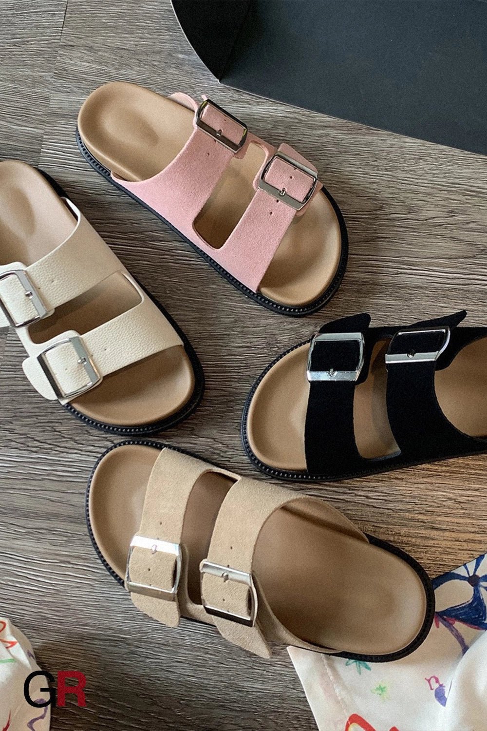 Noémie Buckle Slides