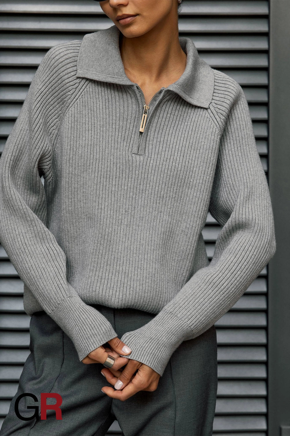 Timeless Polo Collar Knitted Grey Sweater - GlamoROZ