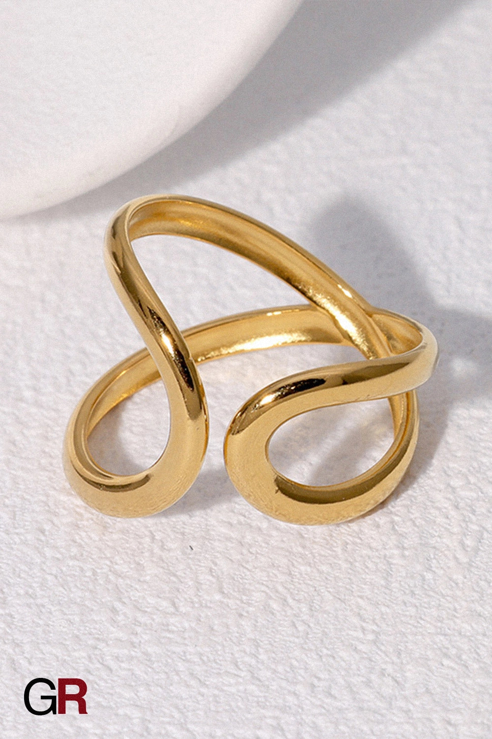 Lunaria Flow Ring