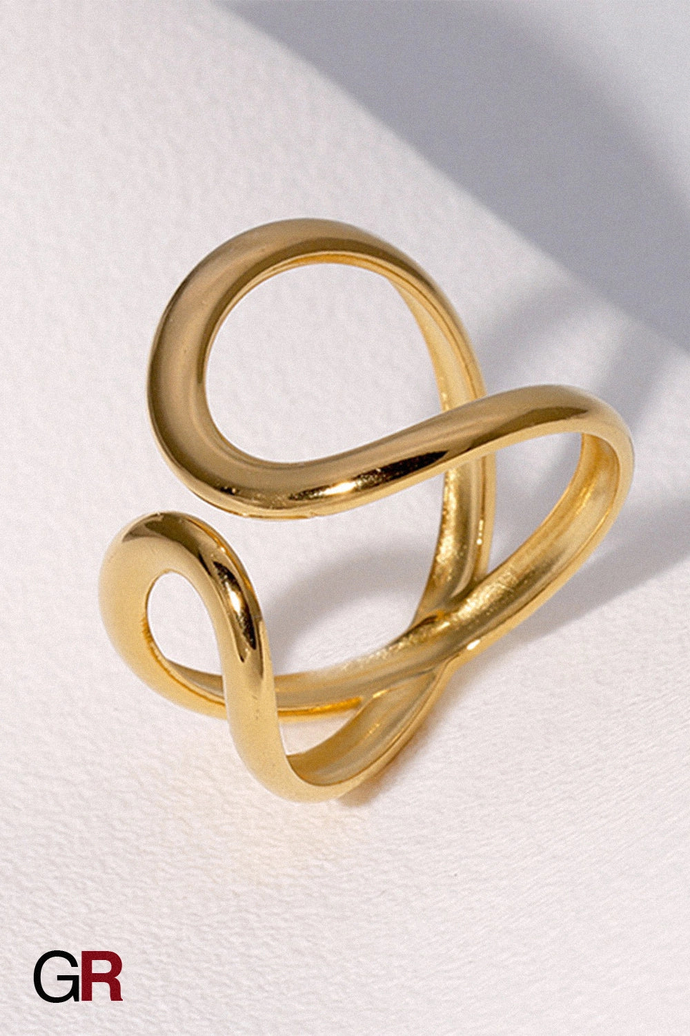 Lunaria Flow Ring