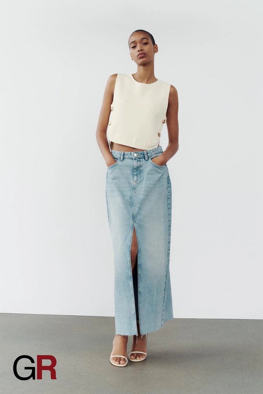 Elegant Side-Button Knit Top - GlamoROZ