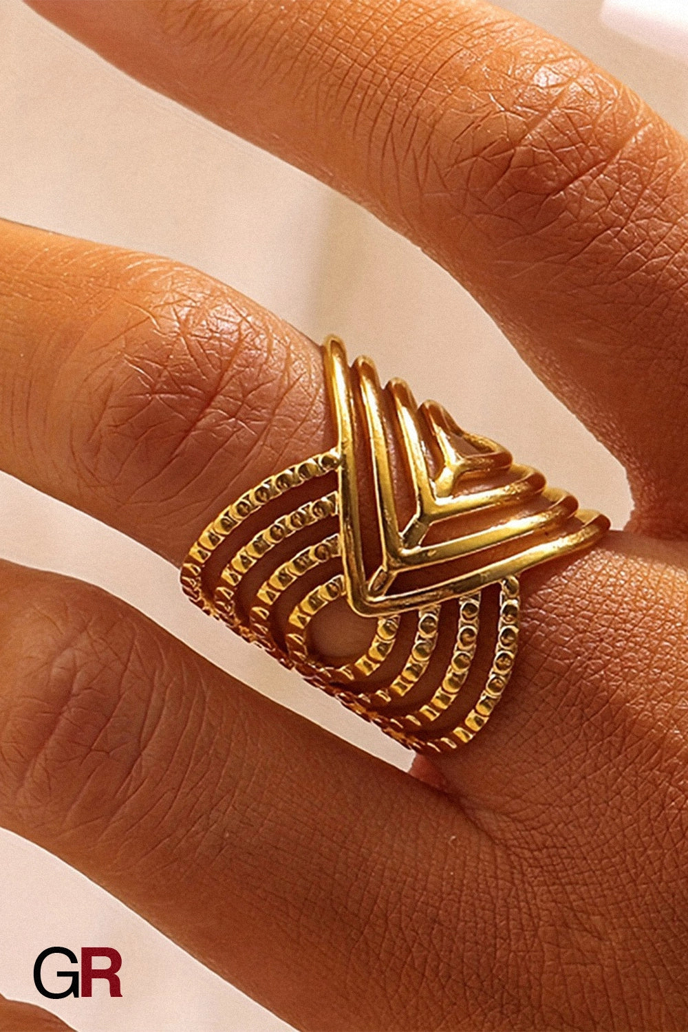 Aurum Apex Ring