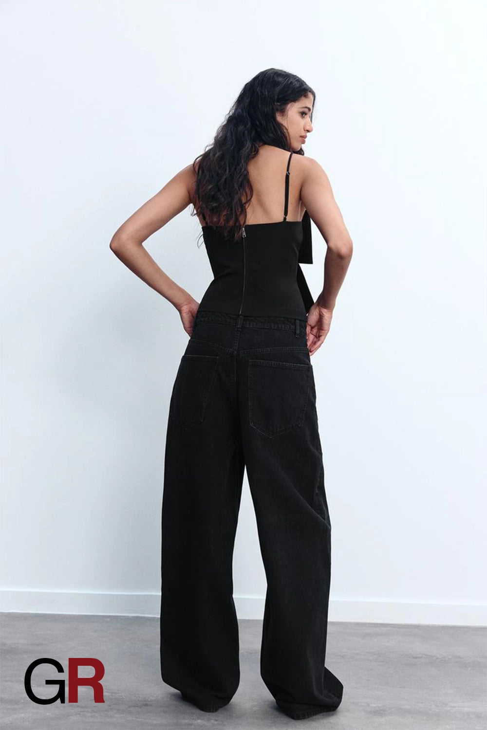 Rhinestone-Adorned Bowknot Strap Top - GlamoROZ