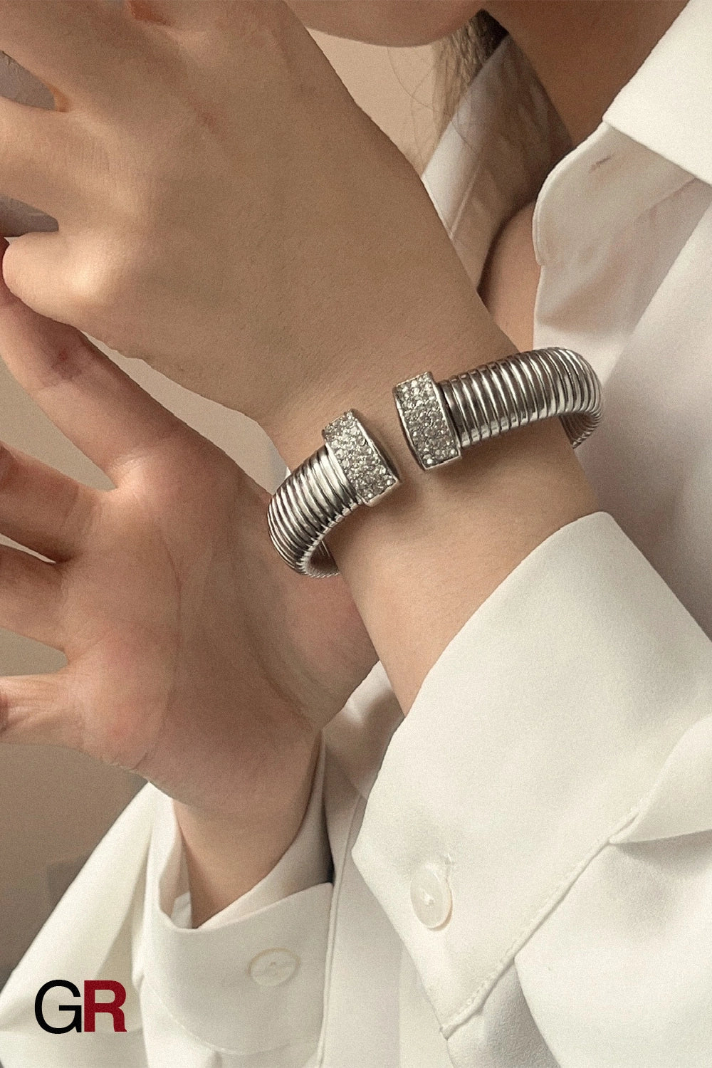 Lustré Crystal Cuff