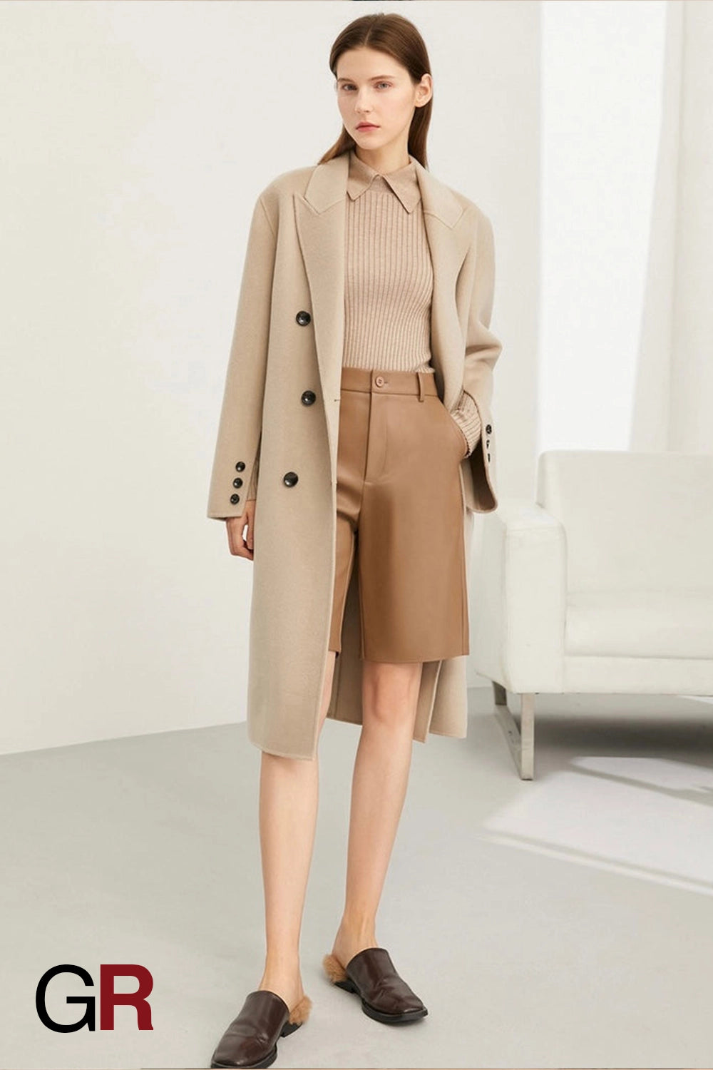 Luxe Retro Cashmere Beige Pullover Sweater - GlamoROZ