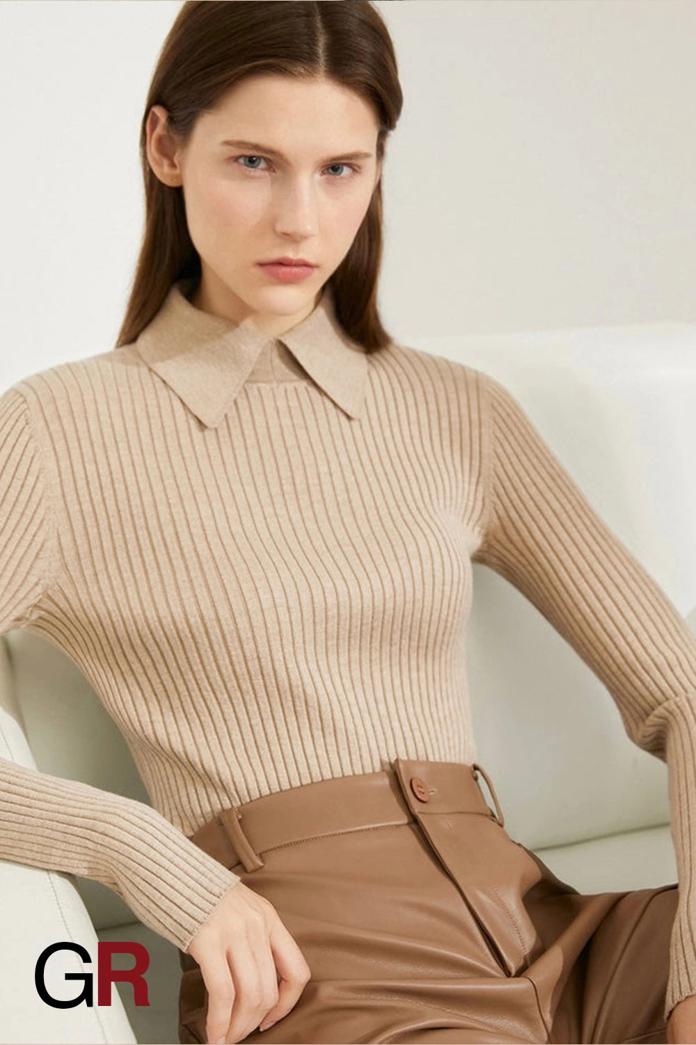 Luxe Retro Cashmere Beige Pullover Sweater - GlamoROZ